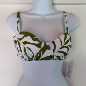 Cupshe Green and White Bikini Top